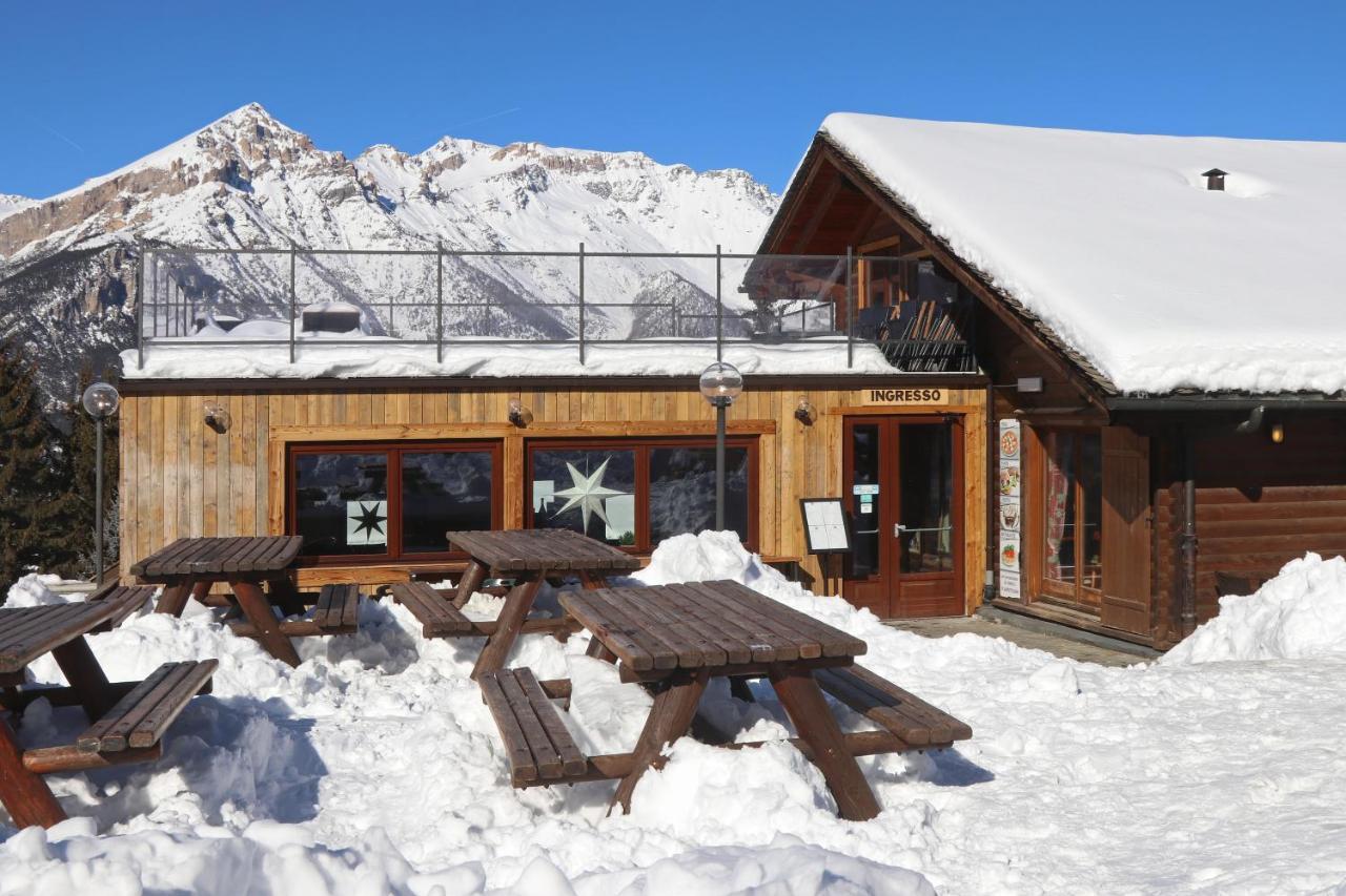 Restaurant Hotel Chalet Del Sole Oulx Eksteriør billede
